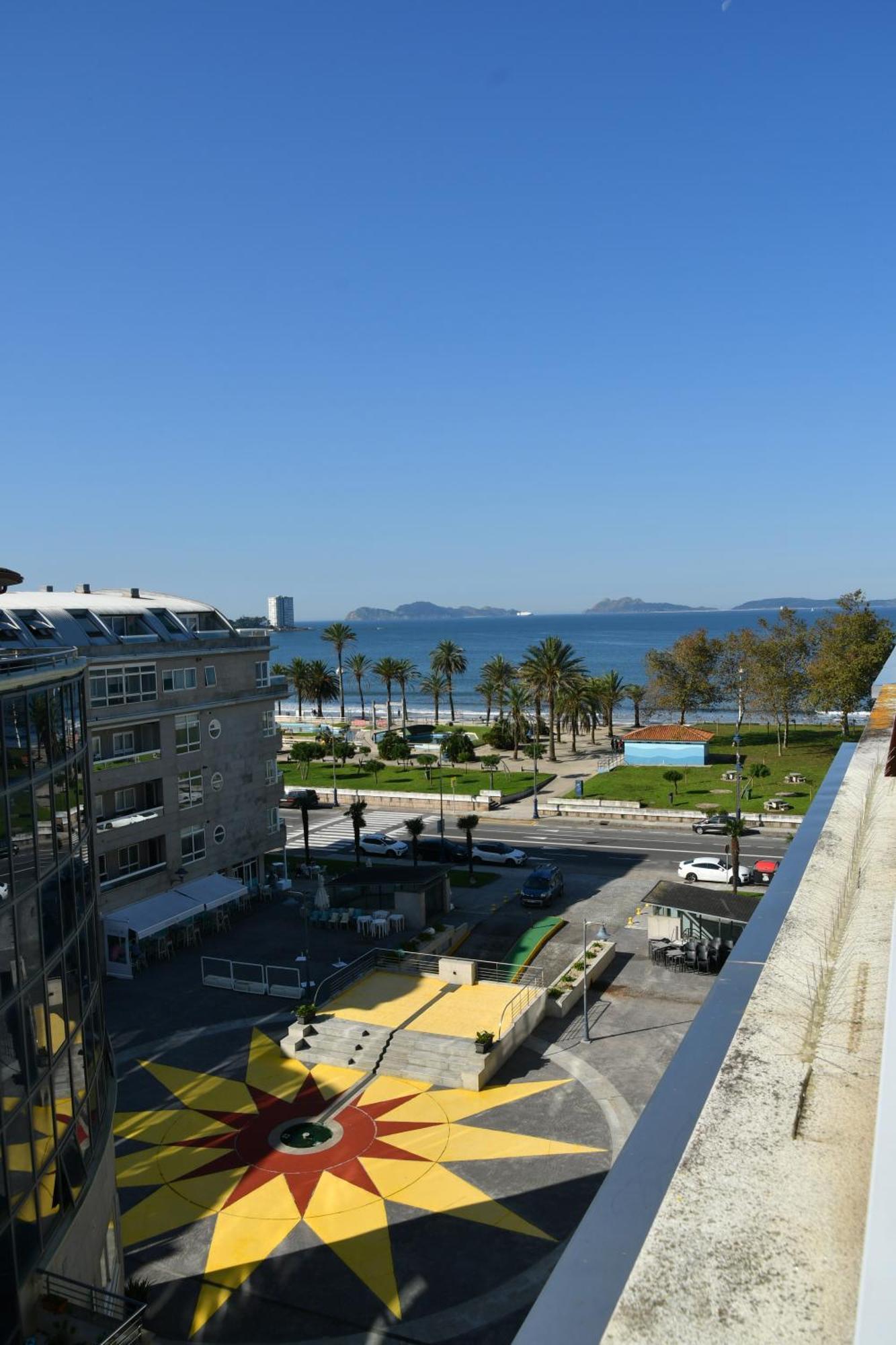 Primera Linea De Playa Samil Costa Con Garaje Incluido فيجو المظهر الخارجي الصورة