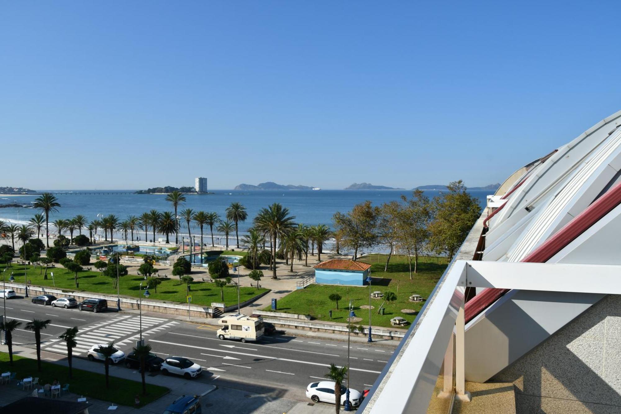 Primera Linea De Playa Samil Costa Con Garaje Incluido فيجو المظهر الخارجي الصورة