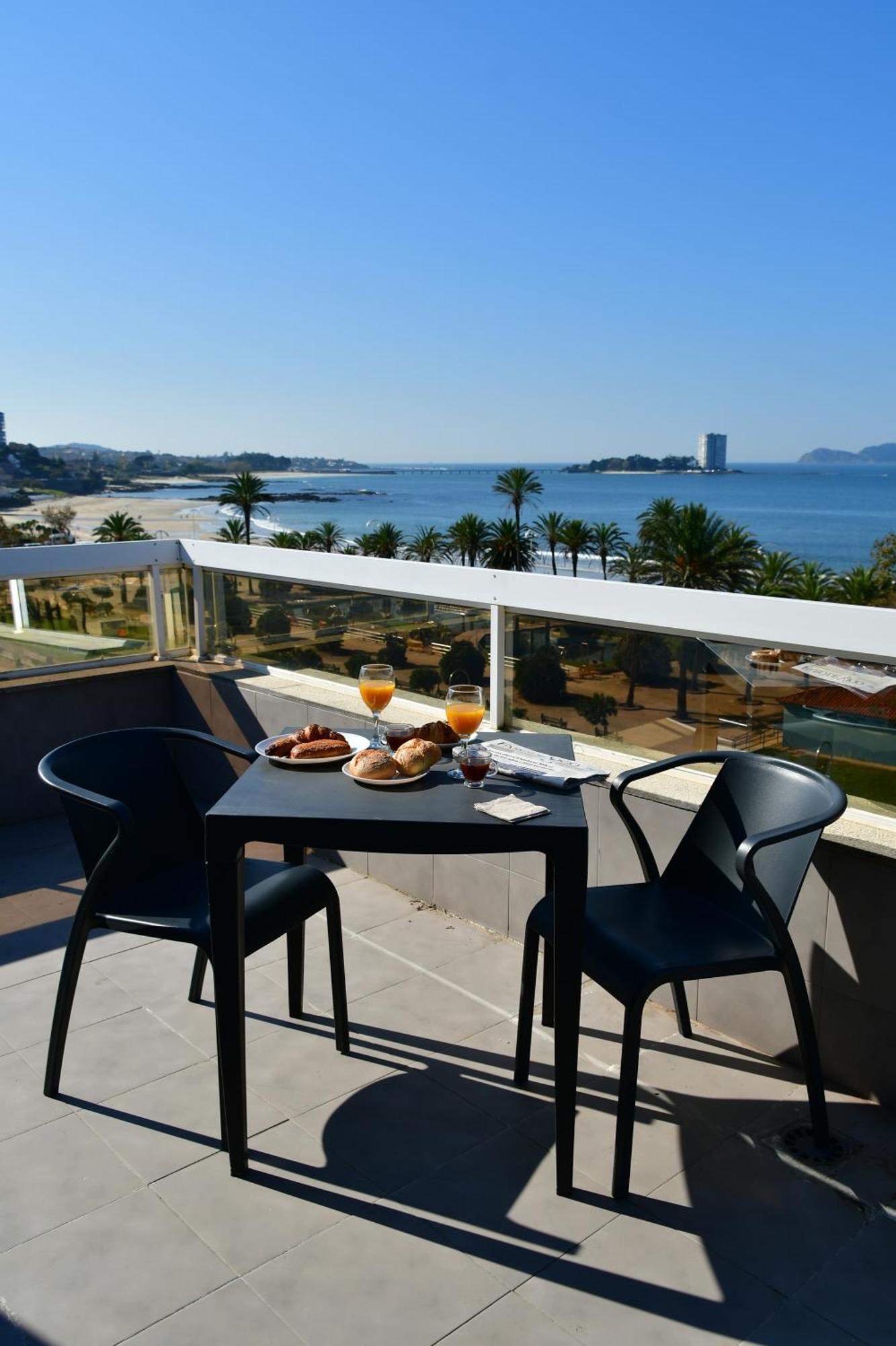Primera Linea De Playa Samil Costa Con Garaje Incluido فيجو المظهر الخارجي الصورة